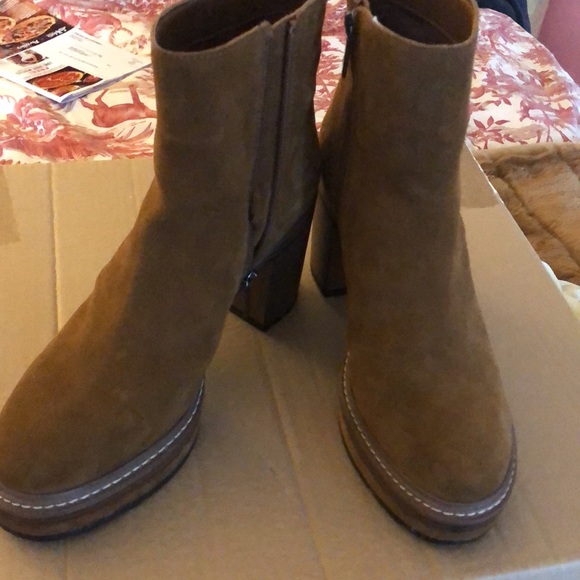 Steve Madden Saniya Booties Sz. 9 1/2M EUC - Picture 4 of 7